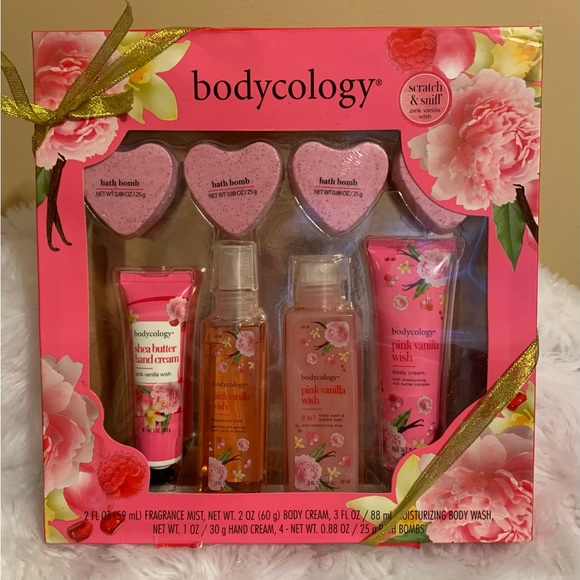 BODYCOLOGY pink Vanilla 8 piece gift set NIB NWT - Picture 1 of 6